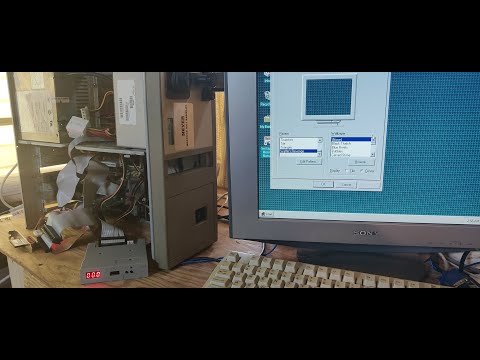 Trash Picked 486 Windows 95 install from  Floppy Disk
