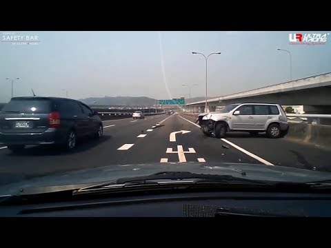 UltraRacing | Do you know Oversteer is one of the main reasons causes accident?