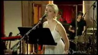 Scarlett Johansson - Who Are You (Live @ AOL Sessions)