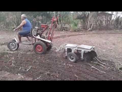 Gradeamento de terra com tratorito caseiro/ Canguaretama Rio grande do Norte.