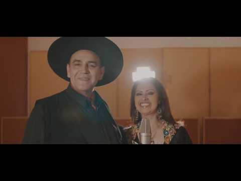 Esther Marisol Ft. Chaqueño Palavecino - Ojos Azules (Video Oficial)