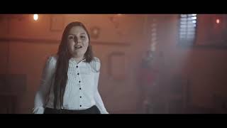 Laura Dhe Bleona Hashani - Femijet Lypsare