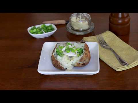 Loaded baked potato in the air fryer (Vegan)