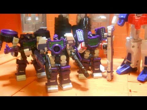 OPTIMUS PRIME reviews Reflector