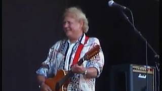 Strawbs - &quot;Out in the Cold,  Round and Round&quot;  Cropredy 2007