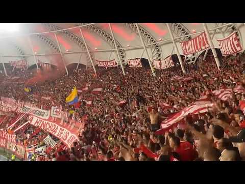 ""SE VIENE LA BANDA DEL DIABLO" | AMÉRICA DE CALI - BARÓN ROJO SUR (Sub: ES/EN)" Barra: Baron Rojo Sur &bull; Club: América de Cáli