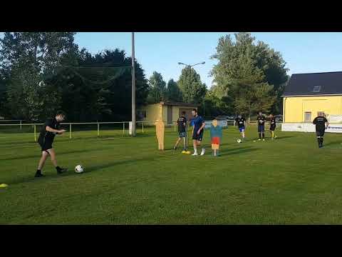 Fussball Training Passspiel Einheit Kurzpaß