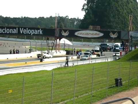 Opala V8 supercharger XTM EMPINANDO - Daniel Raniowski - 3ª Etapa Brasileiro 2011 - Velopark