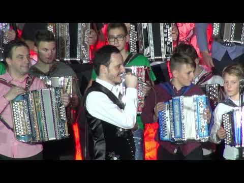 Modrijani, mladi harmonikarji in zbor OŠ Krško - Ti moja rožica (v živo)