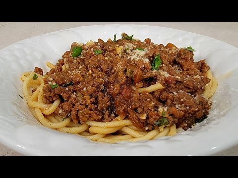My Brazilian Style Spaghetti Meat Sauce Recipe. Delicious!