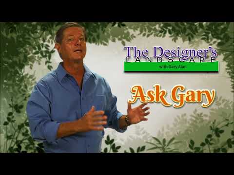 芝刈りの際、刈り取ったものを袋に入れるべきでしょうか?