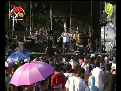 Hot FM Big Jam 2012 - Dataran Syahbandar Kuala Terengganu - Ameer UKAYS