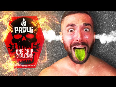 Mangio la PATATINA più PICCANTE al MONDO!! (non fatelo a casa!!!)