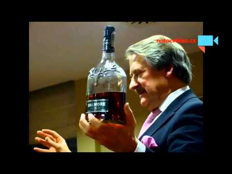 download lagu mp3 mp4 Jak Si Pije Whisky, download lagu Jak Si Pije Whisky gratis, unduh video klip Jak Si Pije Whisky
