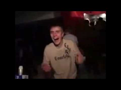 Dimitri se entera de la fiesta de LA NAVE