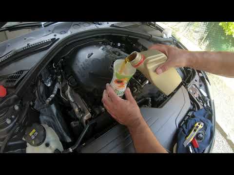 Cambio olio con aspirazione BMW F30 320D dal 2015