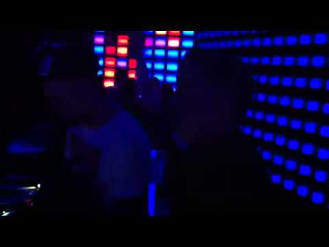 Majestätisch Minimal: Hanne & Lore - EGO Bad Oeynhausen