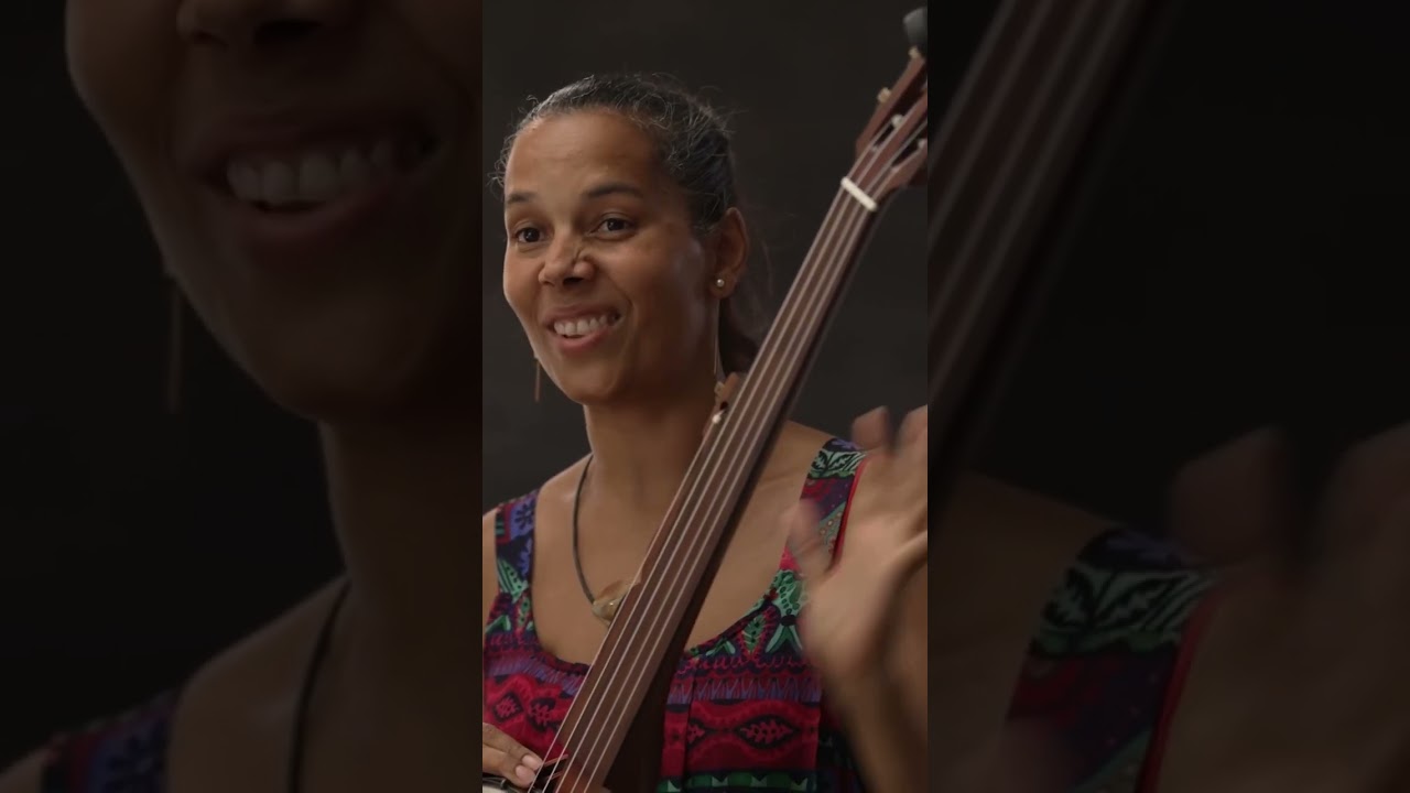 Rhiannon Giddens breaks down the clawhammer banjo style 🪕 during our latest Newport Session #shorts