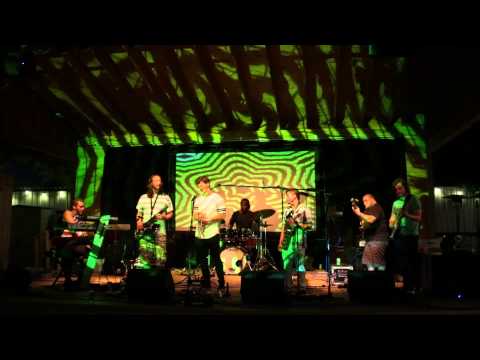 THE FUNKY KNUCKLES [2]