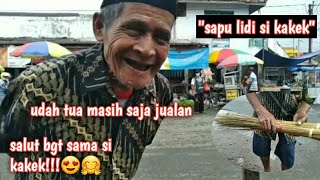 Download lagu BELI SAPU LIDI nya si kakek #bantu #kakek #penjual #sapulidi mp3 Download lagu BELI SAPU LIDI nya si kakek #bantu #kakek #penjual #sapulidi mp3