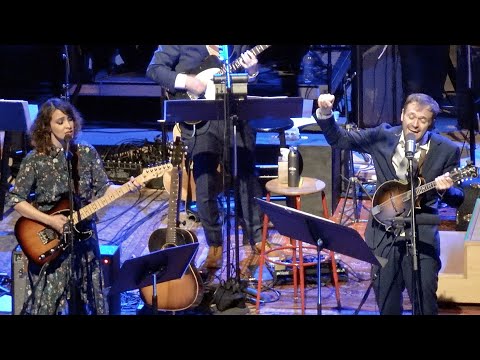 Chris Thile, Actor Out Of Work (St. Vincent cover), Live From Here With Chris Thile (4K)