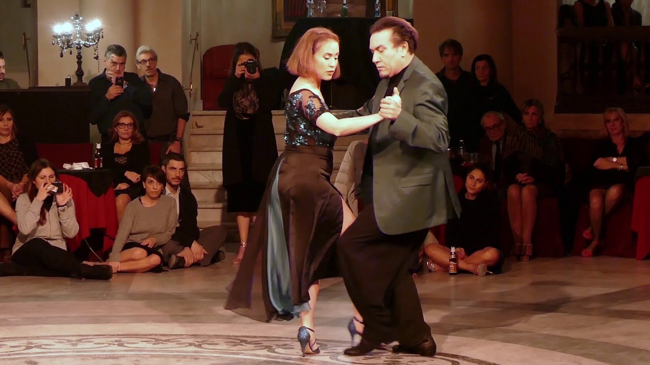 Video thumbnail for Chicho Frúmboli & Juana Sepúlveda, Nochero soy (Chicho e Juana Napoli Long Weekend 2019, 3/6)