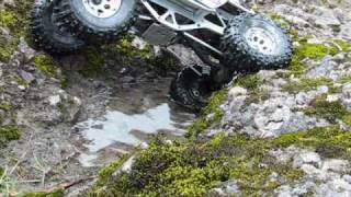 preview picture of video 'RC Jeep Rock Buggy At  The Snoqualmie Slab'