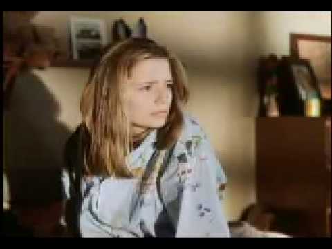 Lost And Delirious (2001) Trailer