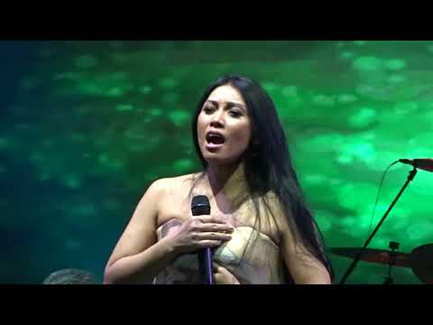 Anggun - Mimpi (Konser Hitman, David Foster and Friends di De Tjolomadoe)