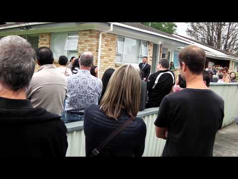 12 Hazelmere Rd Auction - Robert Tulp & Abbey Davis