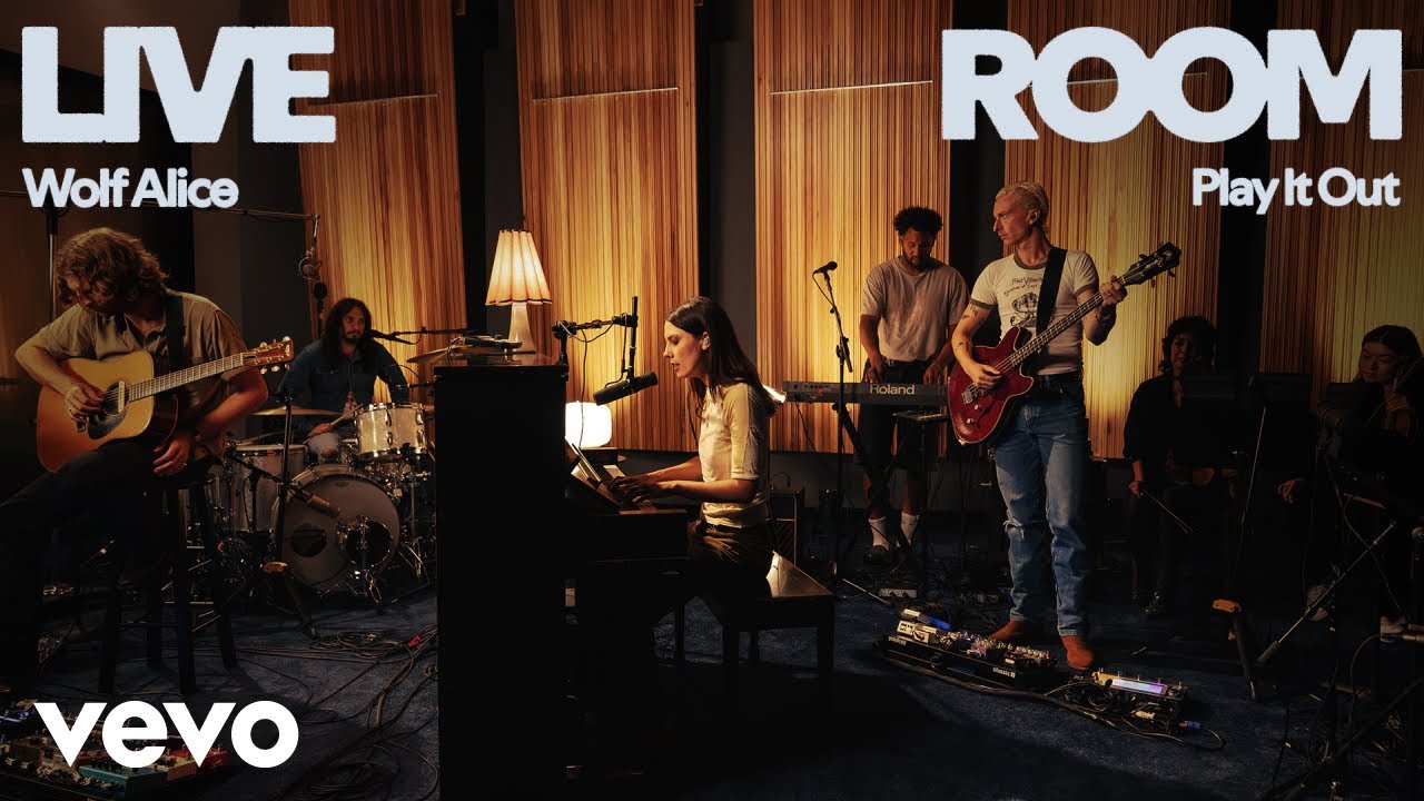 Wolf Alice - Play It Out (Live) (Spotify Live Room)