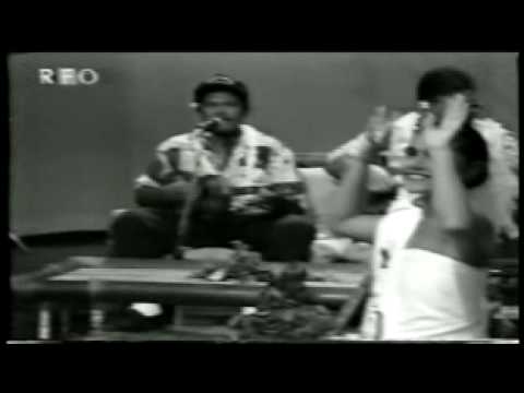 Te Ava Piti - " Akakino "