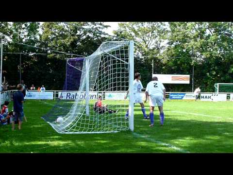 DFS uit tegen Bruse Boys N.P. Lennart Padmos