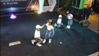 Download lagu Tari lagi tampan & lagi Syantik oleh anak PAUD Putra Bangsa Labuhan mp3