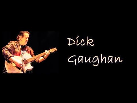 Dick Gaughan at St Andrews Folk Club 27- 10-74 (artiste only)