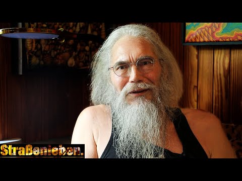 Dr. phil. Christian Rätsch on Ayahuasca and Consciousness 🌄 Hamburg 📢 Interview Street Life