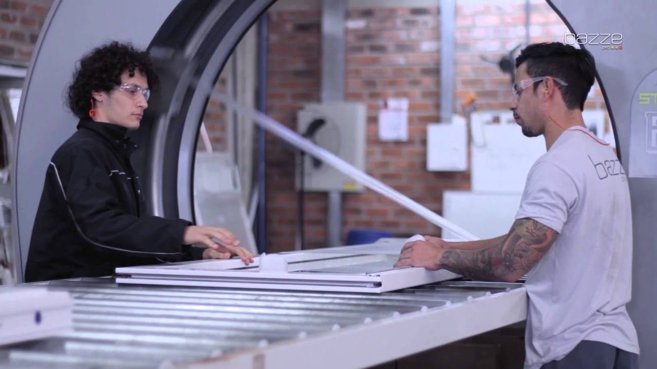 Bazze PVC - Institucional