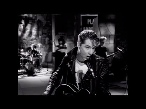 Aztec Camera - Somewhere In My Heart - REMASTERED IN HD (Official Music Video)