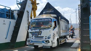 Download lagu Inilah perjalanan new tawakal 5 Jember Bali muatan kelapa#ombakbesarsekali mp3