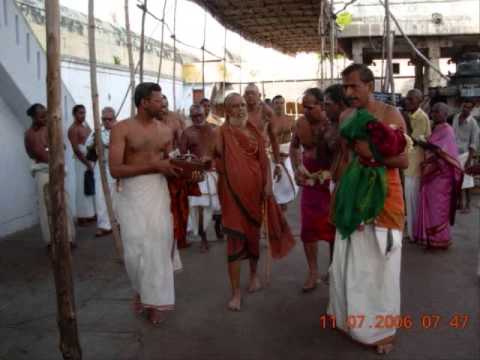 Subramanya Bhujangam (Complete with Parts 1 and 2) --- recited by Jayendra Saraswati Swamigal