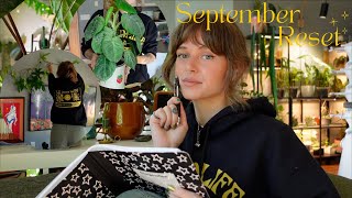 september planty reset ✨ more plant styling changes, moss pole maintenance, & goals for the month