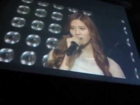 110610 SNSD-[Fancam] SeoHyun & SJ-KyuHyun-WayBackIntoLove: SMTOWN LIVE WORLD TOUR in PARIS 2011