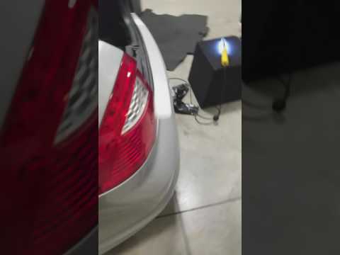 2011 Ford Fusion Amp Install With Factory Radio pt. 2