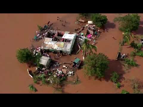 颶風導致莫三鼻克數千人無家可歸 (Cyclone leaves thousands homeless in Mozambique)