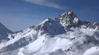 preview picture of video 'PIZ BELVAIR 2822m Scialpinismo Skitouren Engadina Engadin'