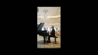 Pianista e organista Ivan video preview