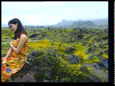 download lagu mp3 mp4 Iis Dahlia Kecewa, download lagu Iis Dahlia Kecewa gratis, unduh video klip Iis Dahlia Kecewa