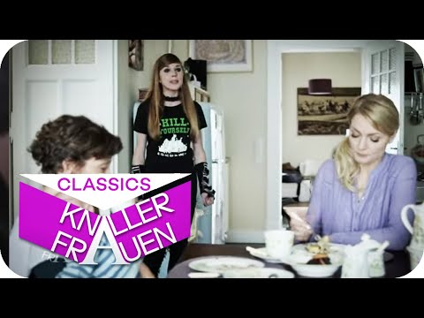 Windel voll? | Knallerfrauen mit Martina Hill