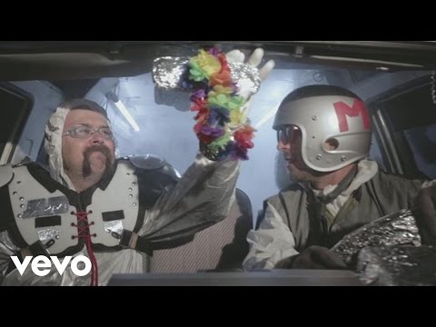 Kuningas Pähkinä & Setä Tamu - Robottien siivouspäivä