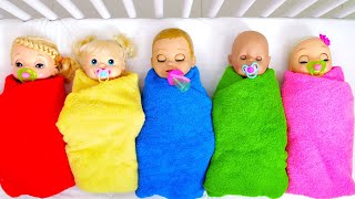 Download lagu Linda Pretend Play with Baby Dolls #2 mp3